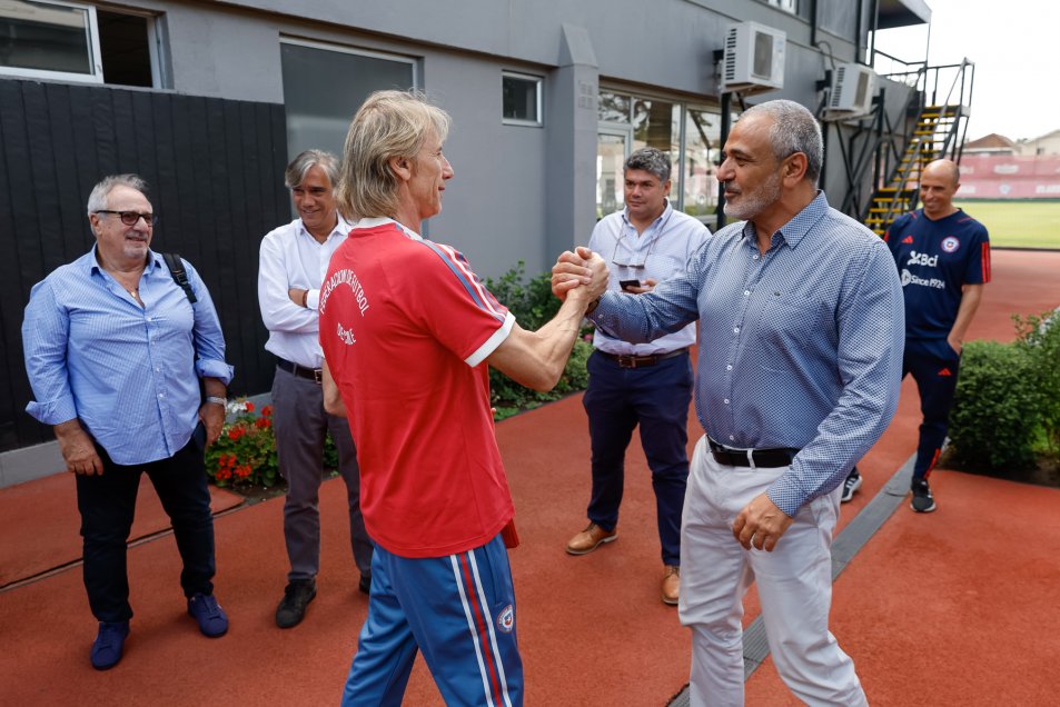 Gareca tuvo su primera aparición por “Pinto Durán” como nuevo DT de la Roja