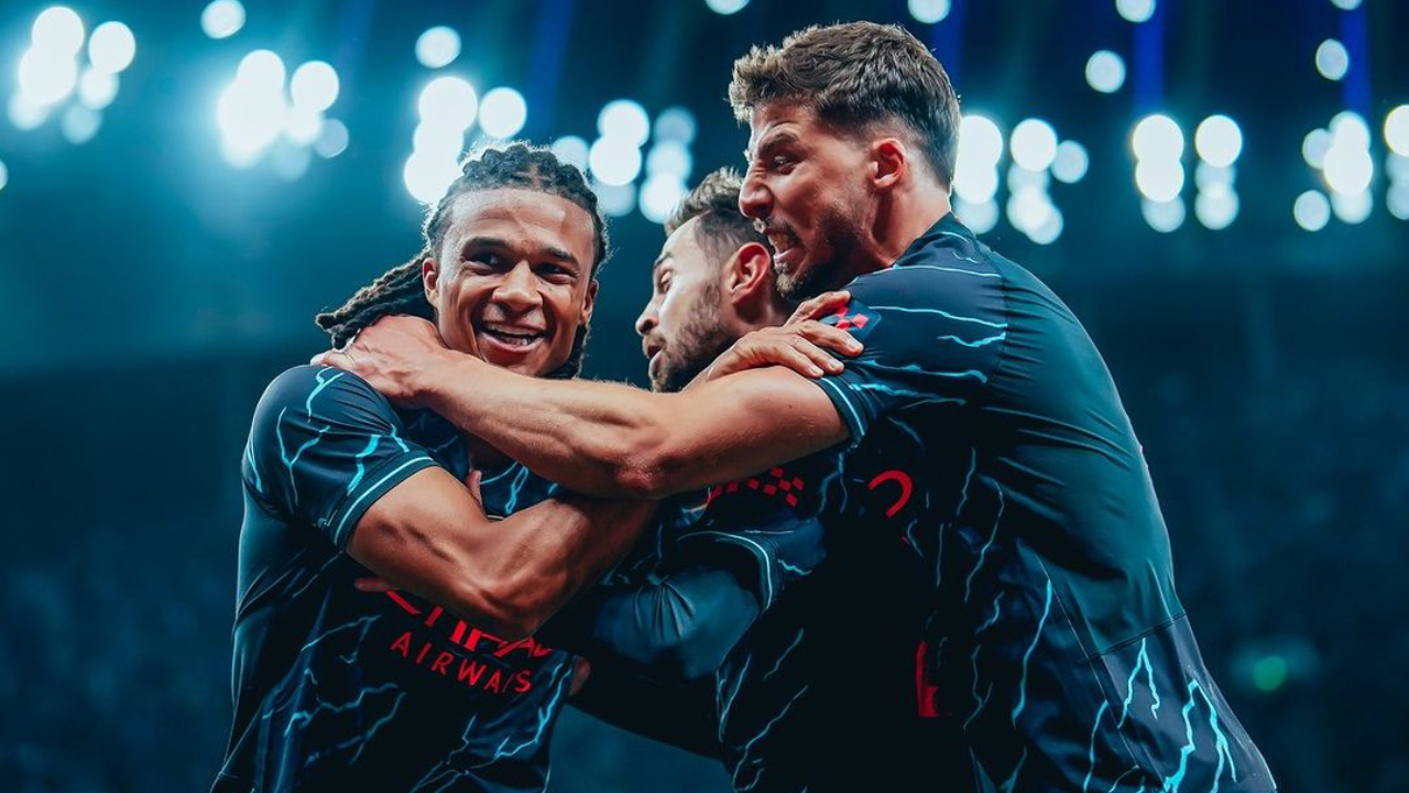 Manchester City venció en el final a Tottenham y avanzó a octavos en la FA Cup