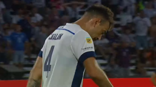 Matías Catalán marcó un autogol en la caída de Talleres ante Gimnasia en Argentina