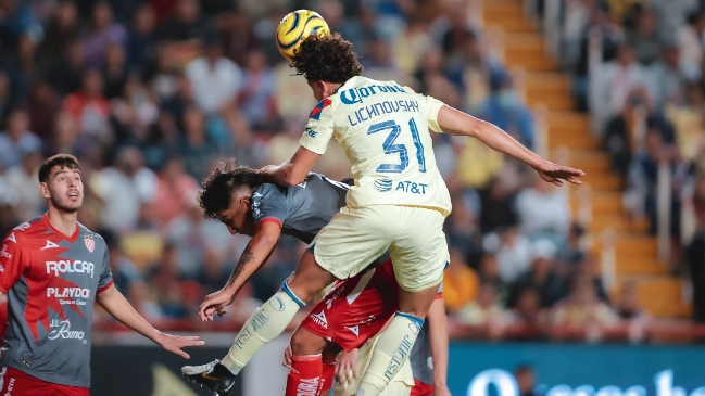Diego Valdés e Igor Lichnovsky participaron en empate de América ante Necaxa
