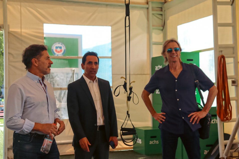 Ricardo Gareca se instaló en Chile con su cuerpo técnico y recorrió “Juan Pinto Durán”