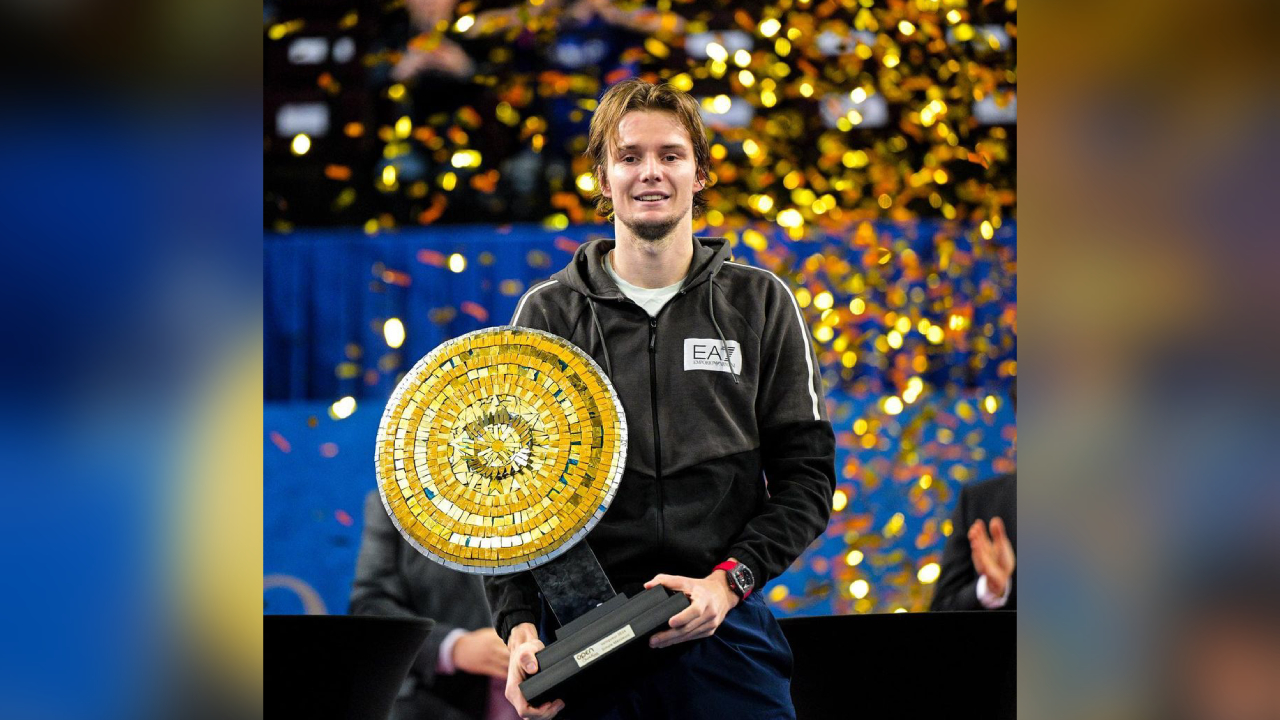 Alexander Bublik venció a Borna Coric y se coronó en el ATP de Montpellier