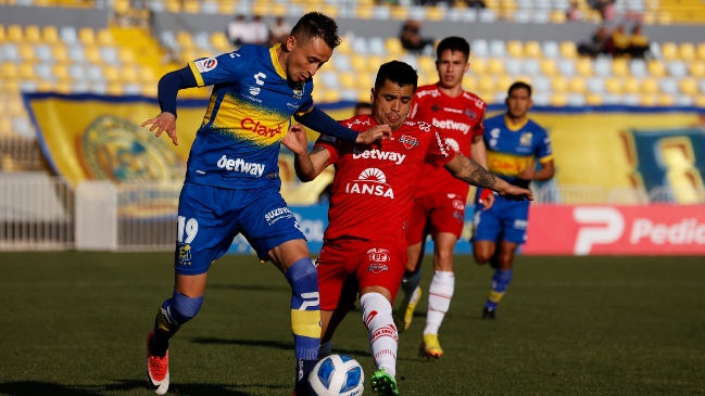 Delantero Pedro Sánchez fue operado por seria lesión sufrida en incendios en Viña del Mar