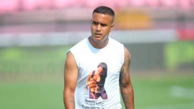 Futbolista pidió perdón a esposa en la previa de un partido por acusaciones de infidelidad