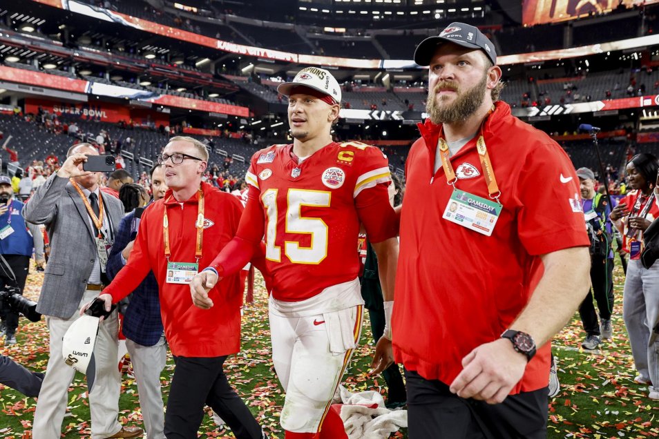 Con Taylor Swift en medio de los festejos: La celebración de los Chiefs tras ganar el Super Bowl
