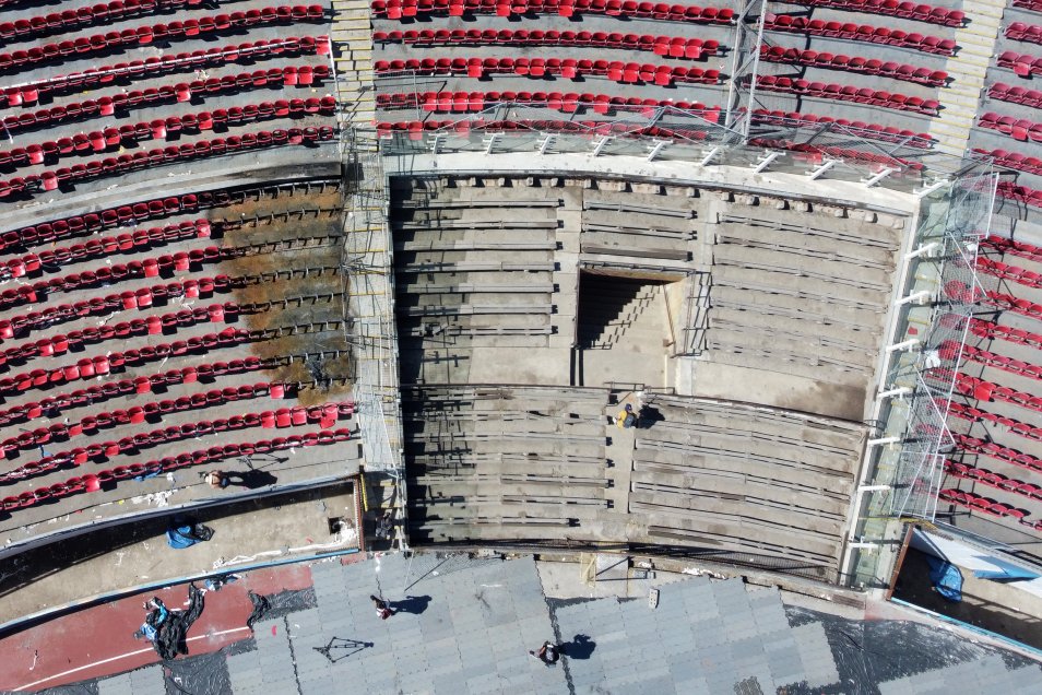 Así quedó la galería norte y la pista de recortán del Nacional tras incidentes en la Supercopa