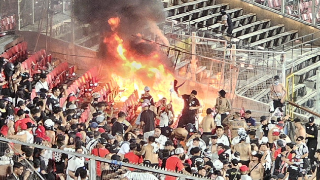 Informe arbitral detalló los graves incidentes de los barristas de Colo Colo en la Supercopa