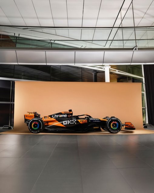 McLaren estrenó el MCL38 para el Mundial de Fórmula 1