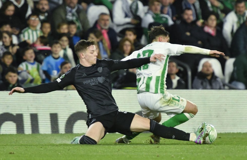 Real Betis sufrió derrota en Conference League ante Dinamo Zagreb