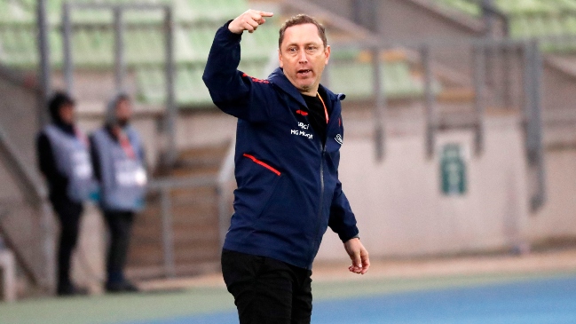 Luis Mena entregó la nómina de La Roja femenina para los partidos amistosos ante Jamaica