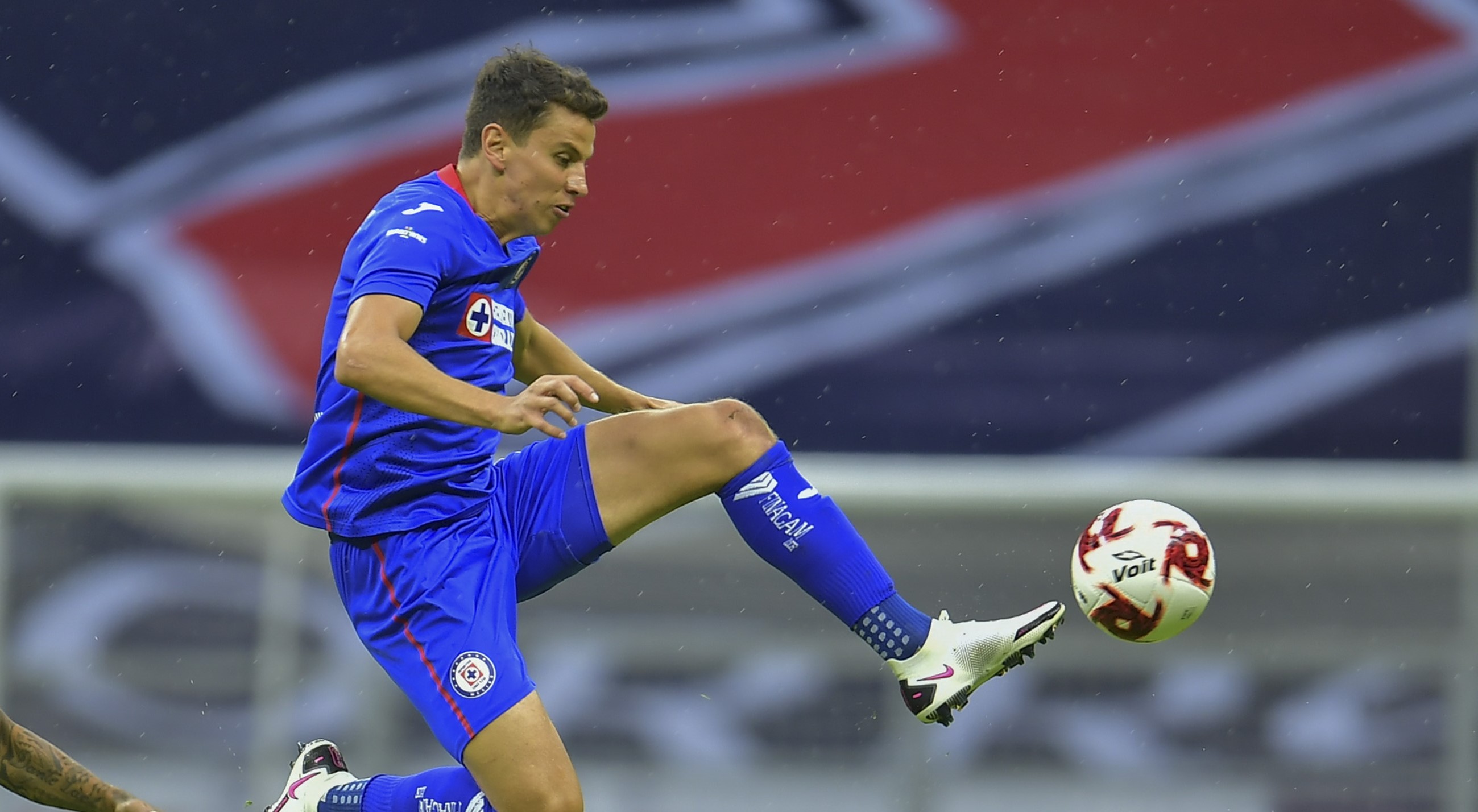 Igor Lichnovksy acusó que fue discriminado por su religión en su paso por Cruz Azul