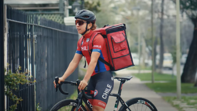 “Delivery de Campeones”, la campaña que visibiliza la falta de financiamiento de ciclistas