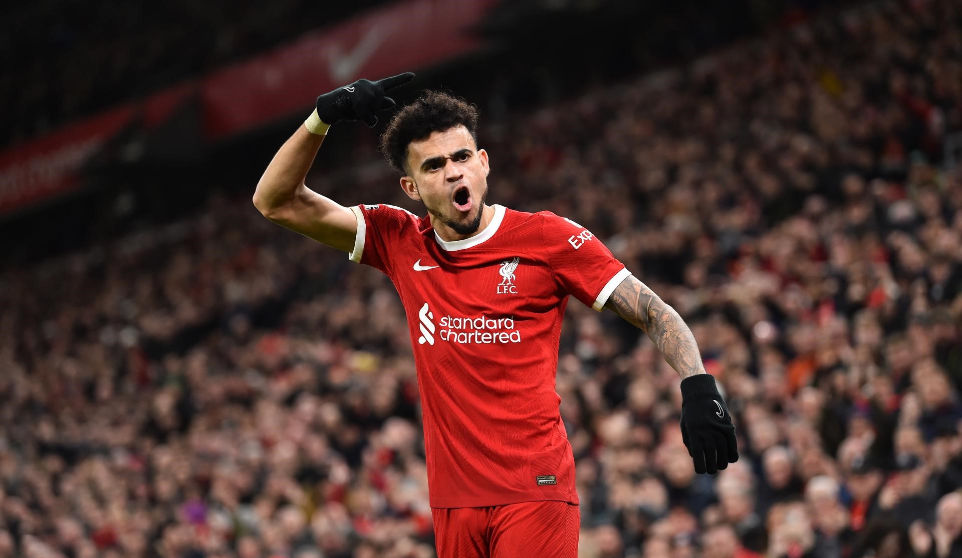 Liverpool goleó a Luton Town y mantuvo su liderato en la Premier