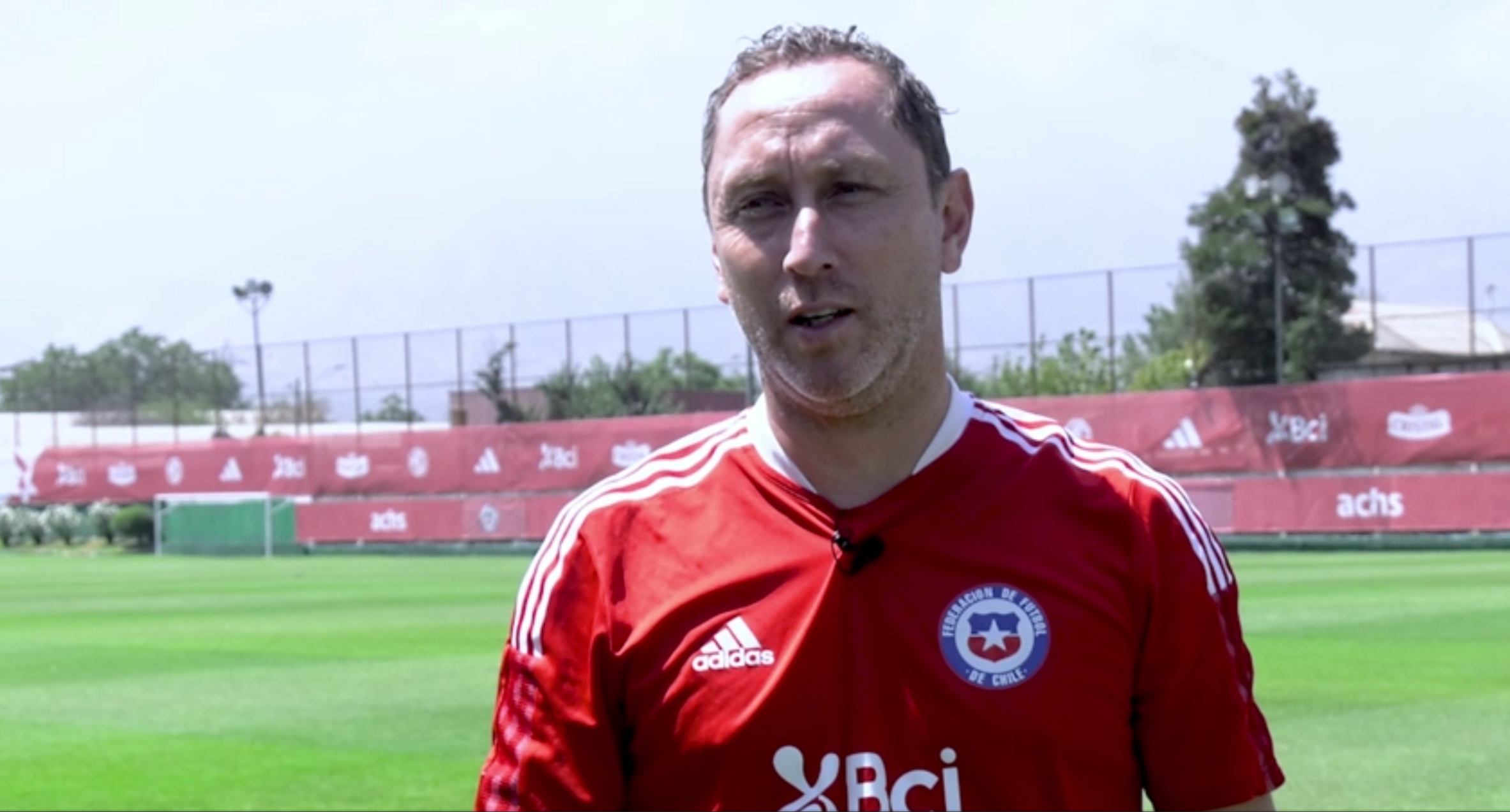 Luis Mena: Las jugadoras jóvenes se tienen que empoderar en La Roja