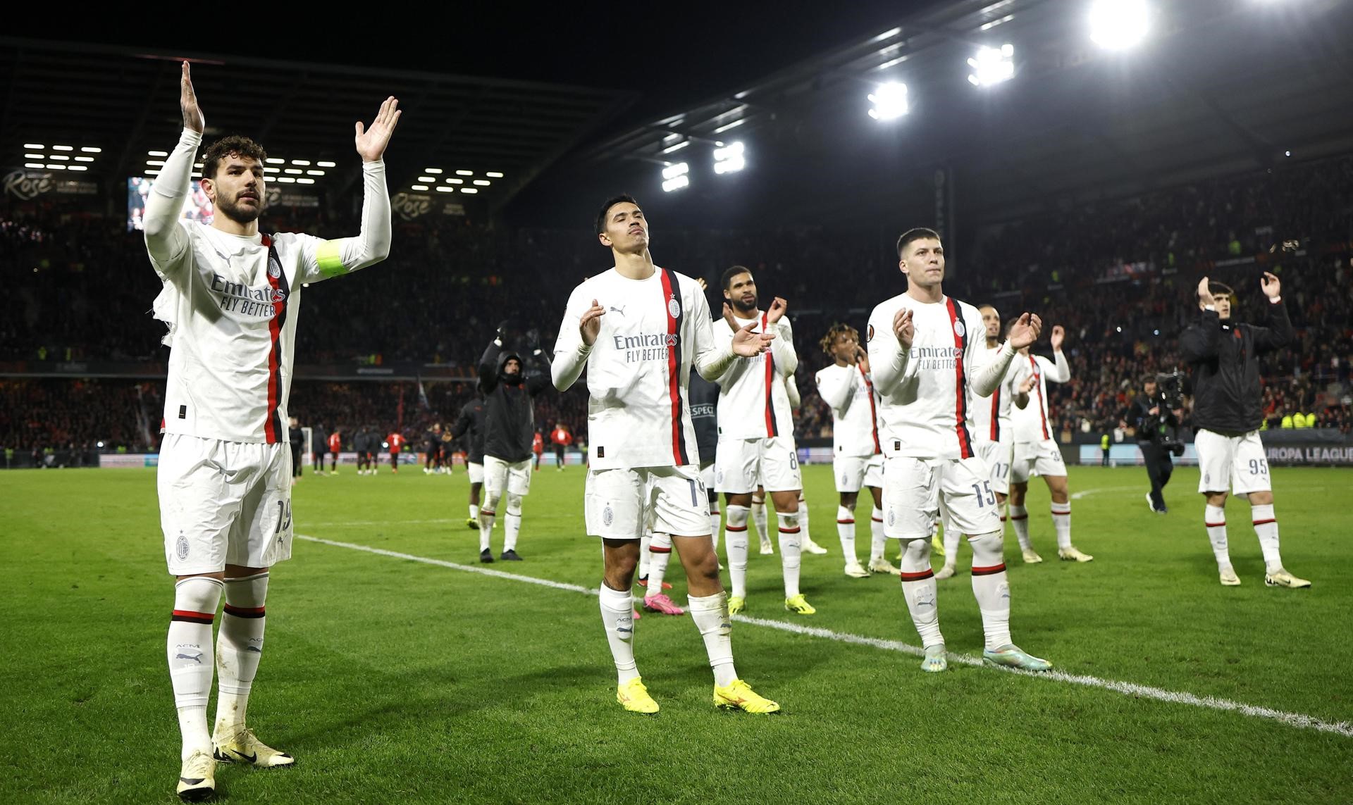 AC Milan avanzó en la Europa League pese a caída ante Stade Rennais en Francia