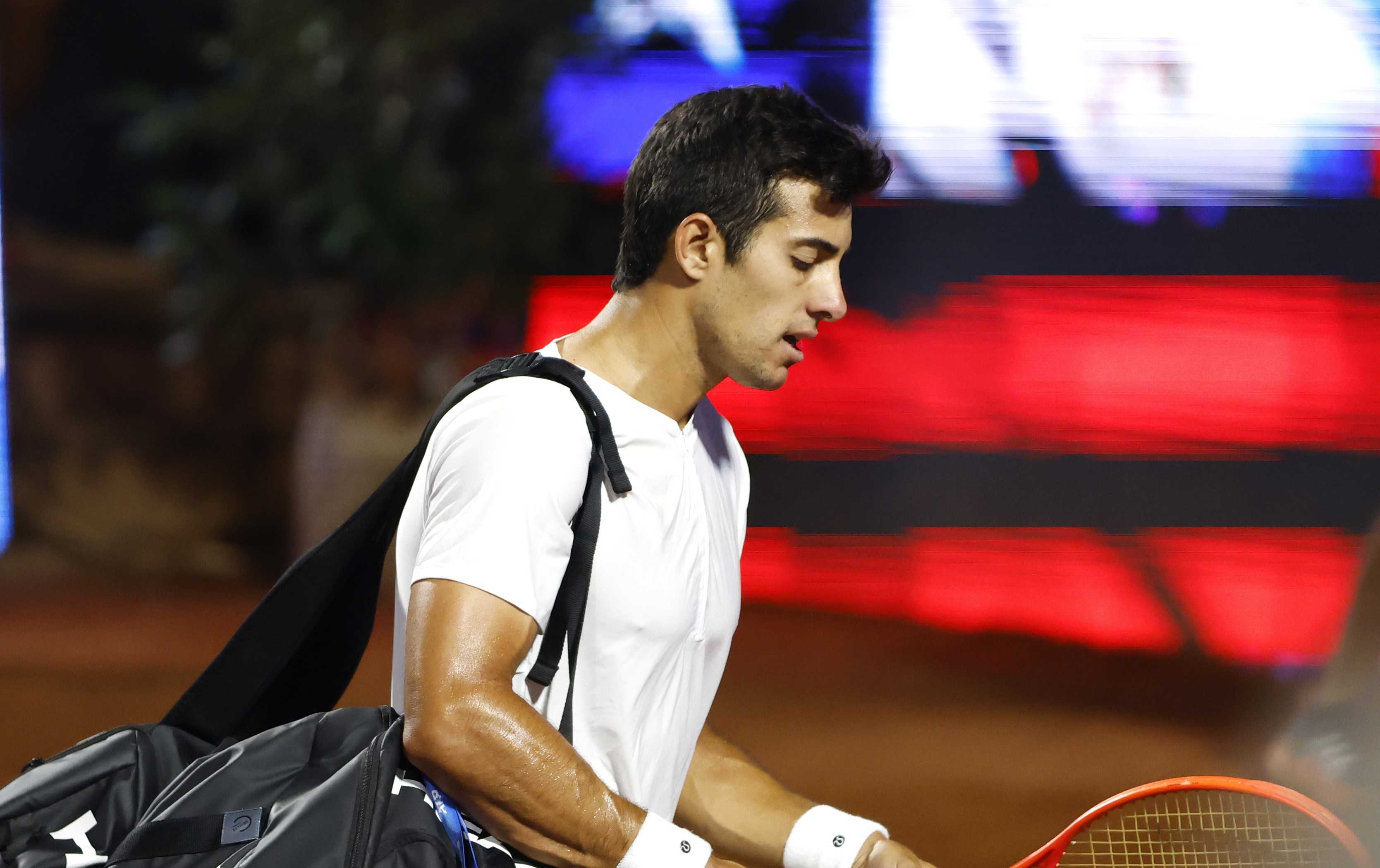 Cristian Garin cayó ante el joven Joao Fonseca y se despidió en octavos del ATP de Río