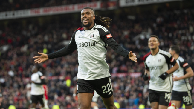 Iwobi anotó un golazo en electrizante triunfo de Fulham sobre Manchester United