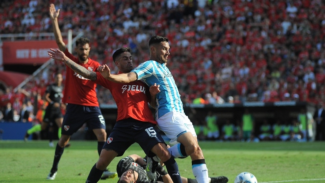 Racing de Gabriel Arias le gano un vibrante clásico a Independiente de Mauricio Isla