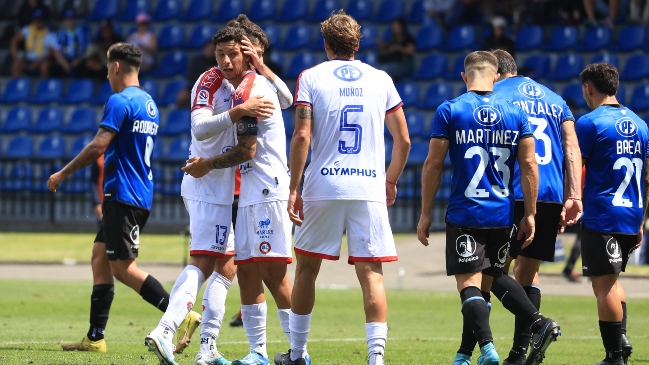 Unión La Calera se repuso a la expulsión de Aued y venció a Huachipato en Talcahuano