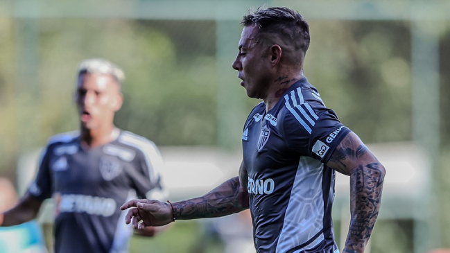 Medio brasileño afirmó que Eduardo Vargas está cerca de Colo Colo, “club del que es fanático”