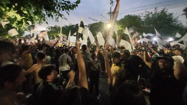 Una docena de hinchas de Colo Colo enfrentarán a la justicia de Argentina