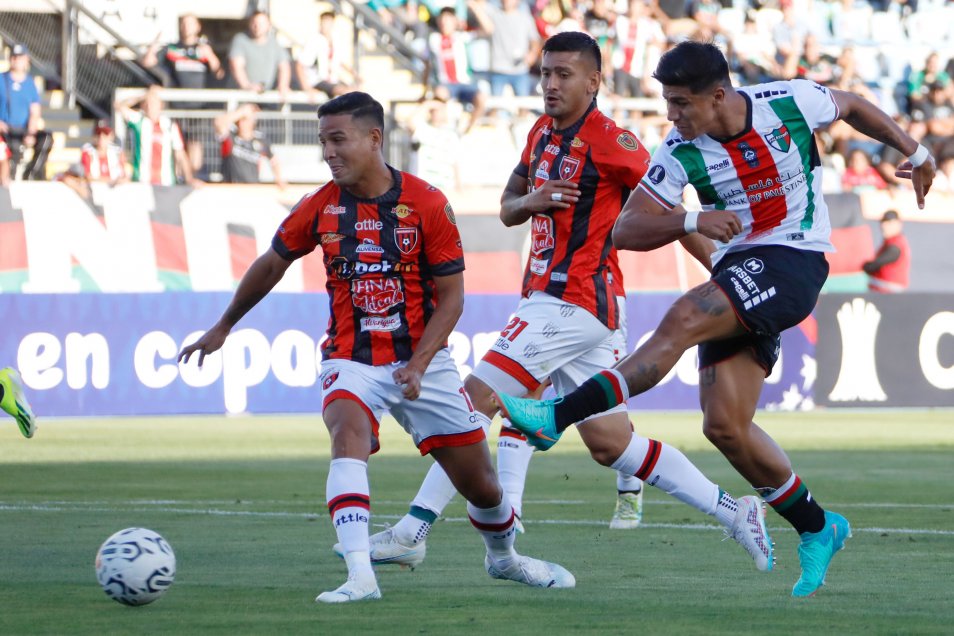 Palestino respondió en El Teniente al vencer a Portuguesa en la Copa Libertadores