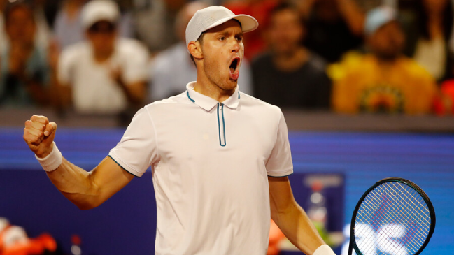 Nicolás Jarry batió a Federico Coria en su debut del Chile Open y pasó a cuartos de final