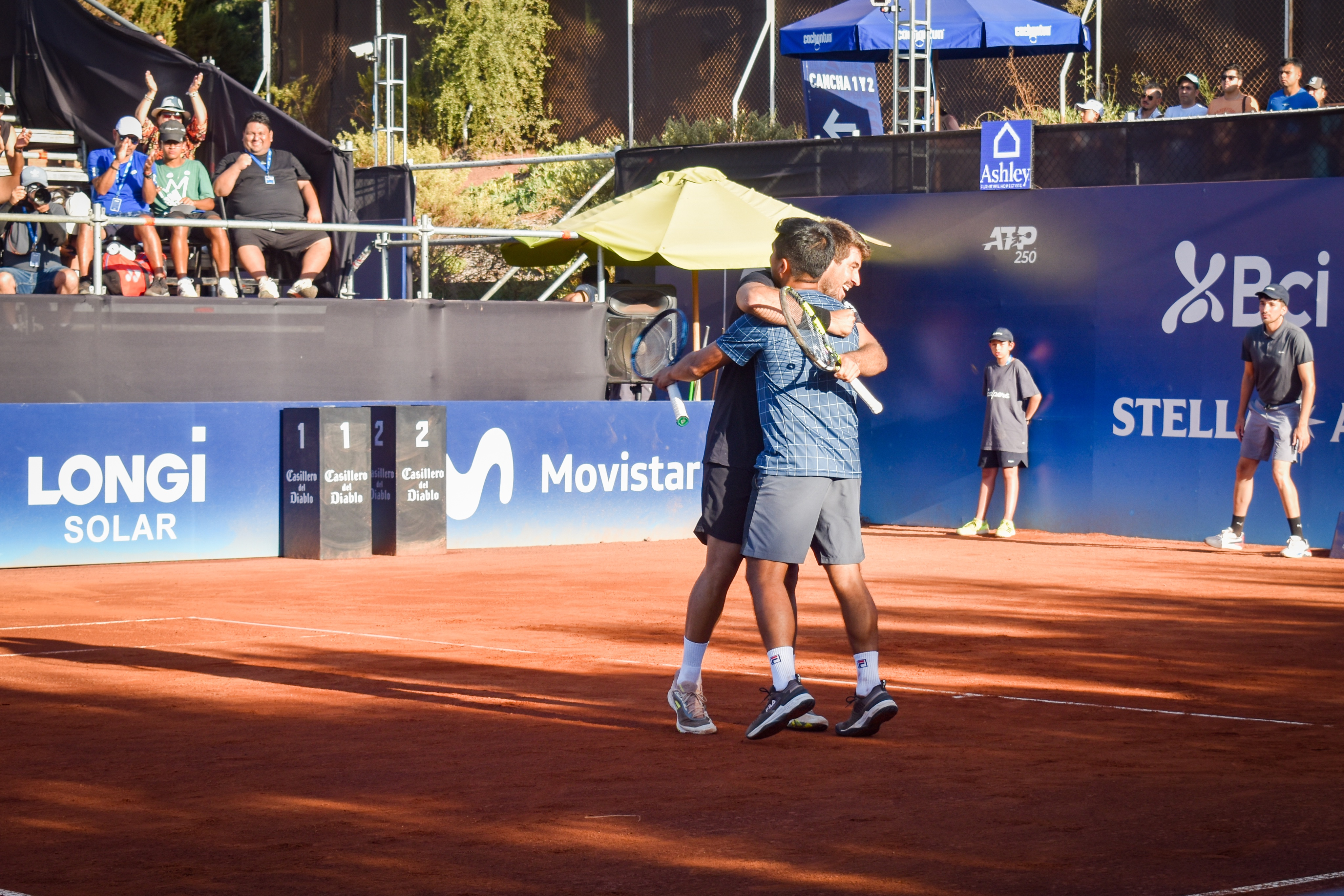 Matías Soto y Orlando Luz pasaron a las semifinales del dobles en el Chile Open