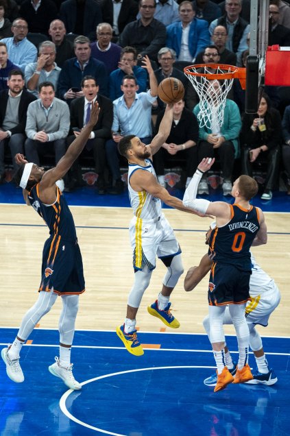 Golden State Warriors venció a los Knicks y sumó ilusión en el Oeste