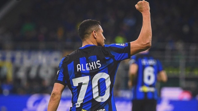 Alexis Sánchez igualó a Arturo Vidal en la tabla de goleadores chilenos en Serie A