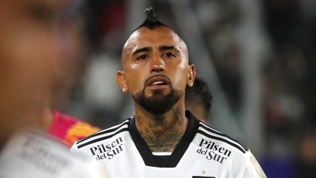 Arturo Vidal integra nómina de Colo Colo para duelo ante Sportivo Trinidense