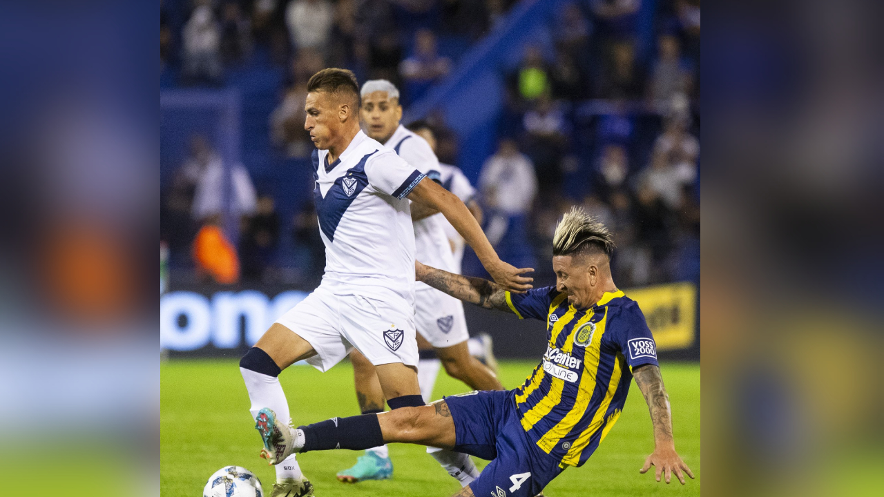 Vélez de Gustavo Quinteros volvió al triunfo en Argentina a costa de Rosario Central