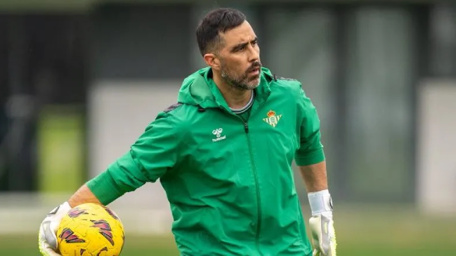 Claudio Bravo será baja por lesión para el partido de Real Betis ante Villarreal