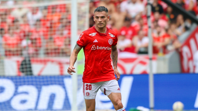 Charles Aránguiz fue titular en victoria de Inter por el Campeonato Gaúcho