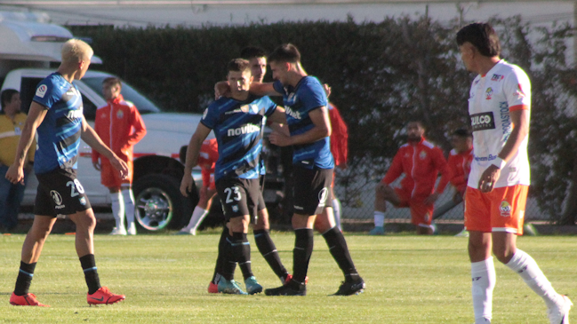 Huachipato le propinó una derrota a Cobresal en El Salvador y festejó por primera vez en el torneo