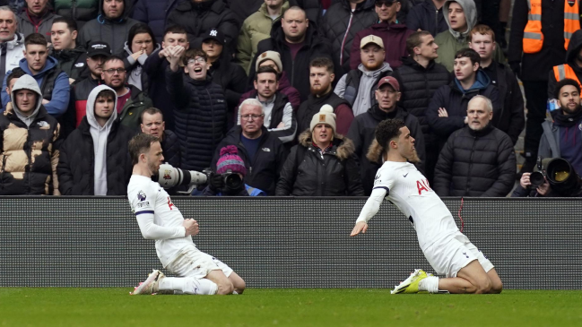 Tottenham goleó a Aston Villa y sigue en la lucha por un cupo de Champions League