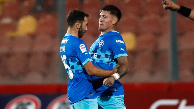 Nicolás Castillo anotó su primer gol tras regreso a la UC con genial tiro libre