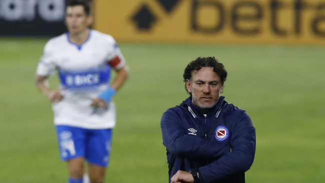 Gabriel Milito apareció como opción a la banca de Universidad Católica