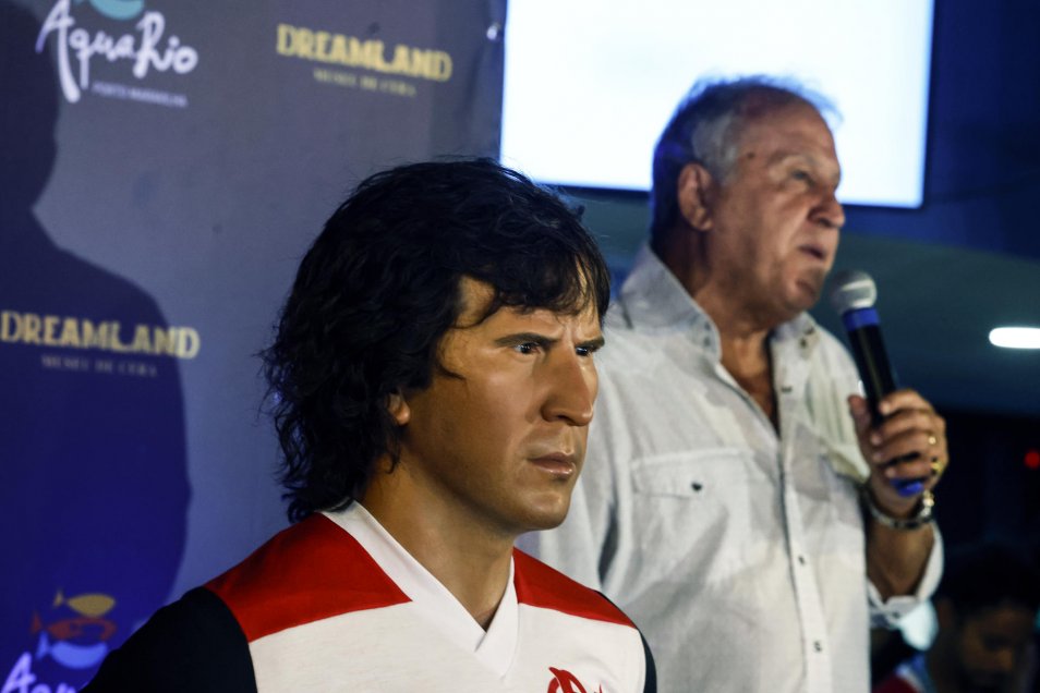 Leyenda: Zico fue homenajeado con una estatua de cera en Río de Janeiro
