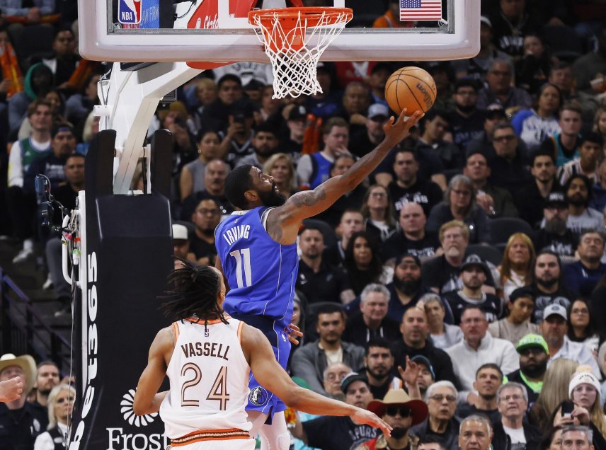 Kyrie Irving fue la clave en el triunfo de Dallas Mavericks ante San Antonio Spurs