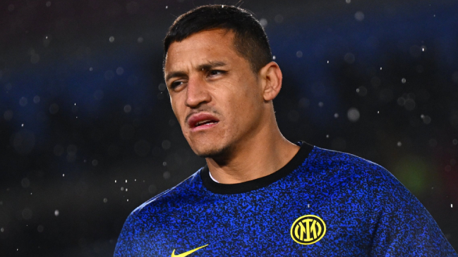 El AC Milan-Inter que puede definir el título de Italia se jugará el lunes 22 de abril