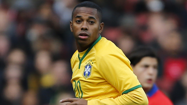 Juez instructor apoyó que Robinho cumpla en Brasil su condena por violación