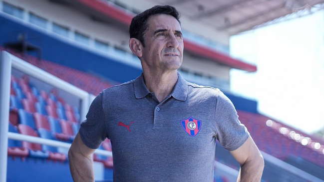 El rival de Colo Colo tiene nuevo DT: Cerro Porteño anunció al español Manolo Jiménez