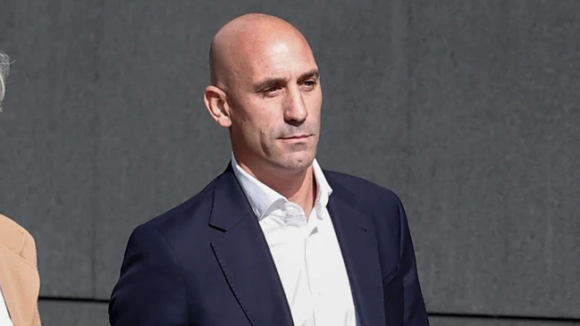 Fiscalía española ordenó la detención de Luis Rubiales por investigación anticorrupción