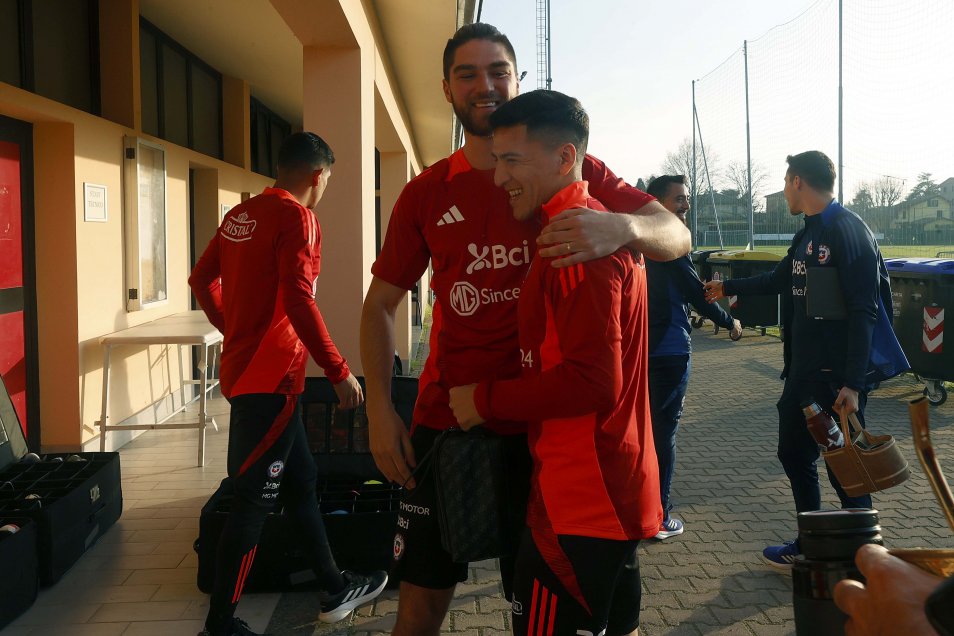 La Roja de Gareca sumó a Sierralta y afina detalles para el amistoso contra Albania