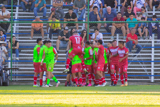 Unión San Felipe se impuso a Santa Cruz y logró su primer triunfo en el Ascenso