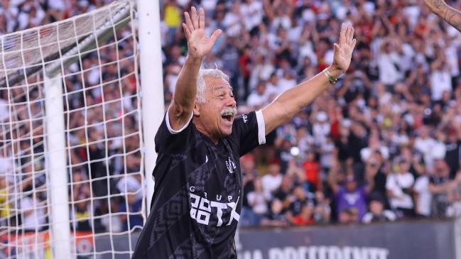 Caszely anotó un gol en el adiós de Jaime Valdés y se llevó el cariño del Monumental