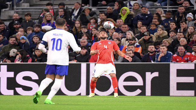 Independiente destacó el “nivel mundial” de Mauricio Isla y se burla de Mbappe