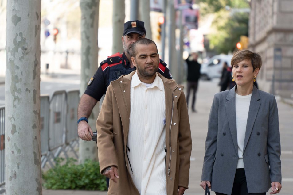 La primera comparecencia de Dani Alves en la Audiencia de Barcelona tras quedar en libertad