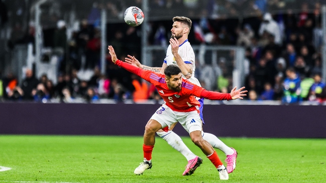 Óscar Ruggeri fascinado con Paulo Díaz: “Me encanta, el chileno me encanta…”